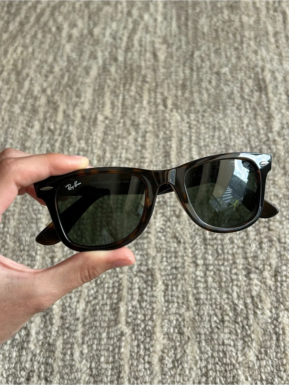 Ray-Ban Wayfarer Sunglasses Tortoise Frame with Dark Green Lenses
